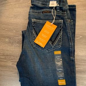 WRANGLER WOMEN'S MEDIUM WILLOW RIDING JEANS